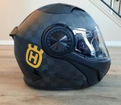 H helmet1.jpg